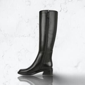 Elegant Black Knee-High Women's Boots